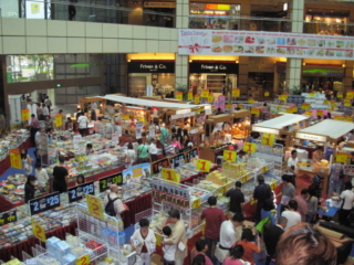 Singapore mall market