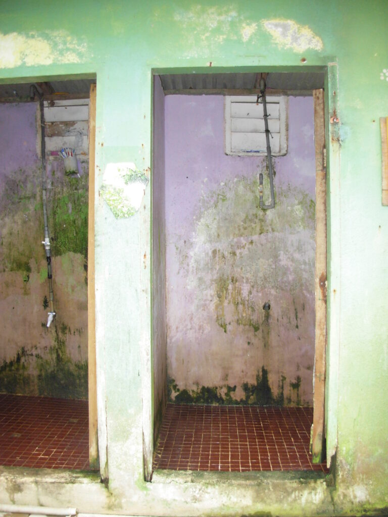 Showers at the Chempaka Chalets